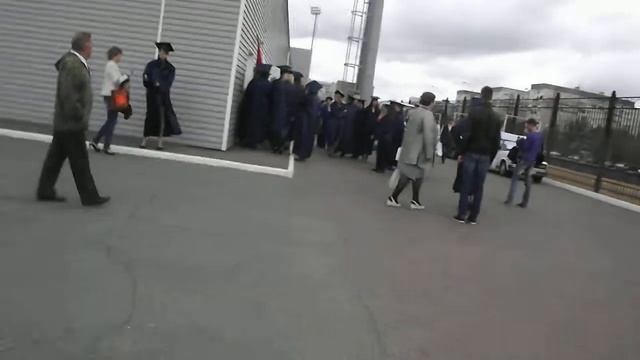 Я Джон Траволта, у меня две ямки на подбородке).AVI смотреть онлайн