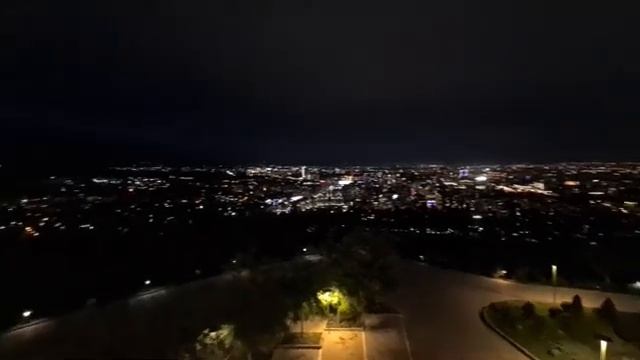 Ночной вид на Алматы с горы Кок-Тобе - 1 Minute Story NS смотреть онлайн