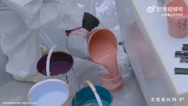 Zeekr 003 Looks Cool & A Little Weird In Official Teaser Video смотреть онлайн