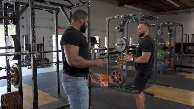 3 Exercises to Help Jumpers Knee смотреть онлайн