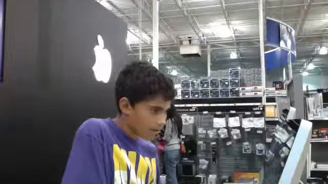 Kid plays evil maze maze game at best buy смотреть онлайн