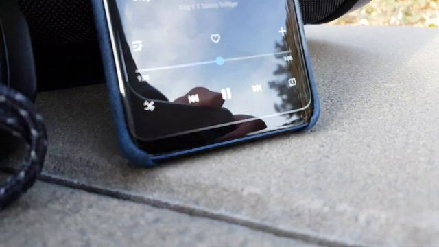 JBL Boombox + JBL Charge 3 + JBL Flip 4 BASS TEST *100%* VOLUME [Connect+] смотреть онлайн