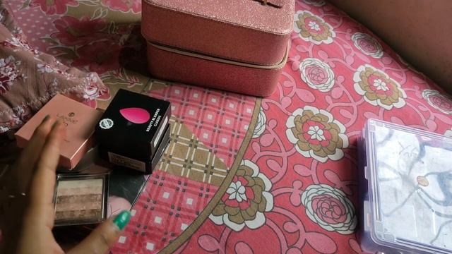 Bengali Vlog / আজকে আমার সব Make up Products দেখালাম। My Makeup Products Collection. Part 1 смотреть онлайн