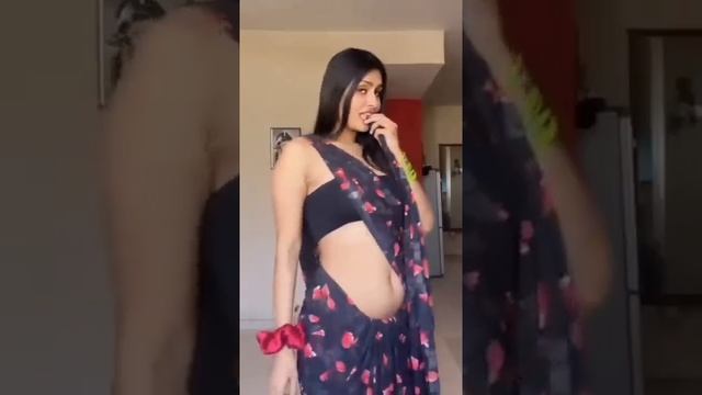 hot girls in saree?|saree girls | saree reels | new reel video | Indian saree girls смотреть онлайн