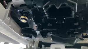 Замена лампочек плафона салона Toyota Prius 50,51,55,52