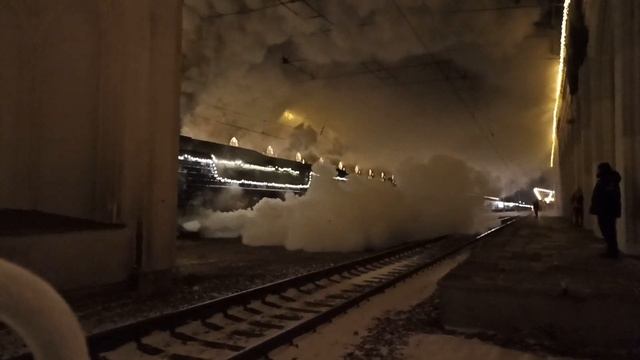 ОТПРАВЛЕНИЕ "ПОЕЗДА ДЕДА МОРОЗА" НА СТАНЦИИ НОВЫЙ ПЕТЕРГОФ смотреть онлайн