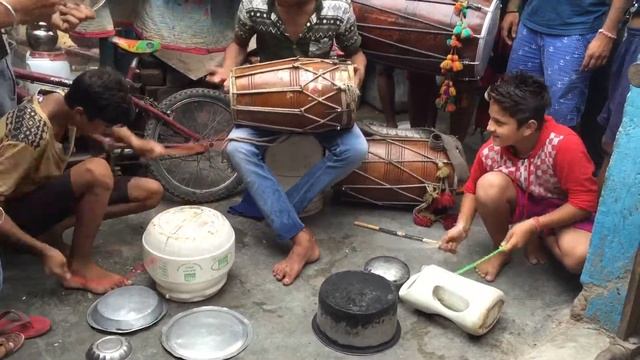 BEST DRUMMERS ( talent from the slums of Delhi) смотреть онлайн