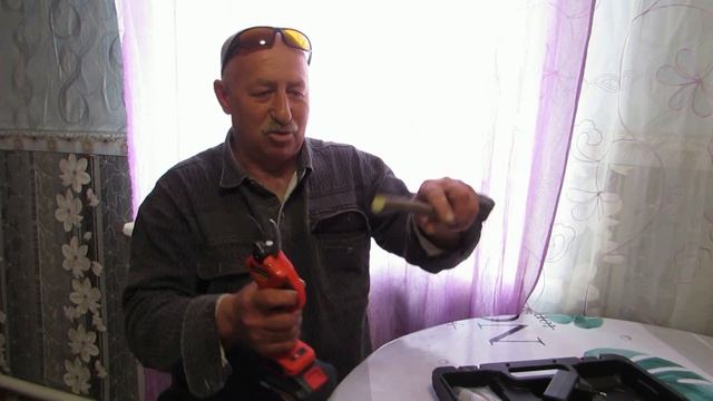 Китай как всегда удивляет. Беспроводной электрический секатор. смотреть онлайн