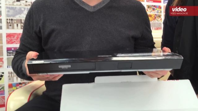 Samsung UBD-K8500 Unboxing: Ultra HD Blu-ray Player смотреть онлайн