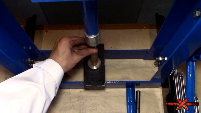 Пиротехнический ракетный двигатель торцевого горения (обзор). смотреть онлайн