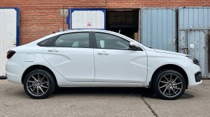 Воткнул самые популярные диски на Vesta NG ? Vossen + tracmax 215/45