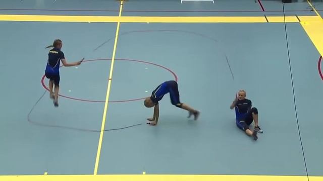 Шведки и скакалка смотреть онлайн