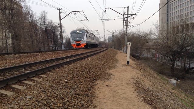 ЭД4М-0471 ЦППК,ЭР2Т-7217 смотреть онлайн