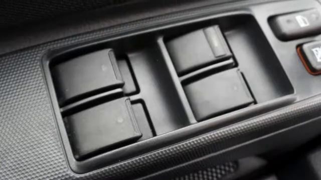 Toyota Verso 1.8 VVT-i Luna смотреть онлайн