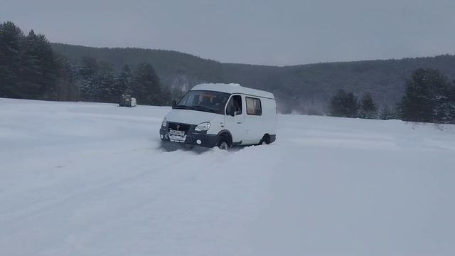 Соболь по снежному полю, Evotech в отсечку.