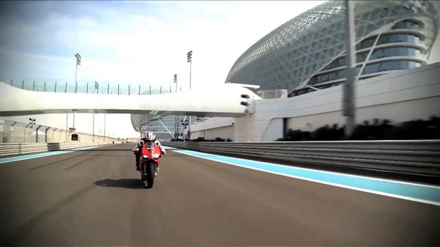Новый 2013 Ducati 1199 Panigale (Abu Dhabi). смотреть онлайн