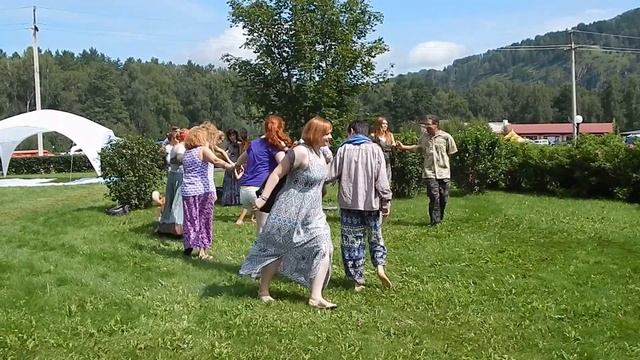 Хороводы под аккомпанемент "ПИХТО" ) Вотэтно - 2016 смотреть онлайн