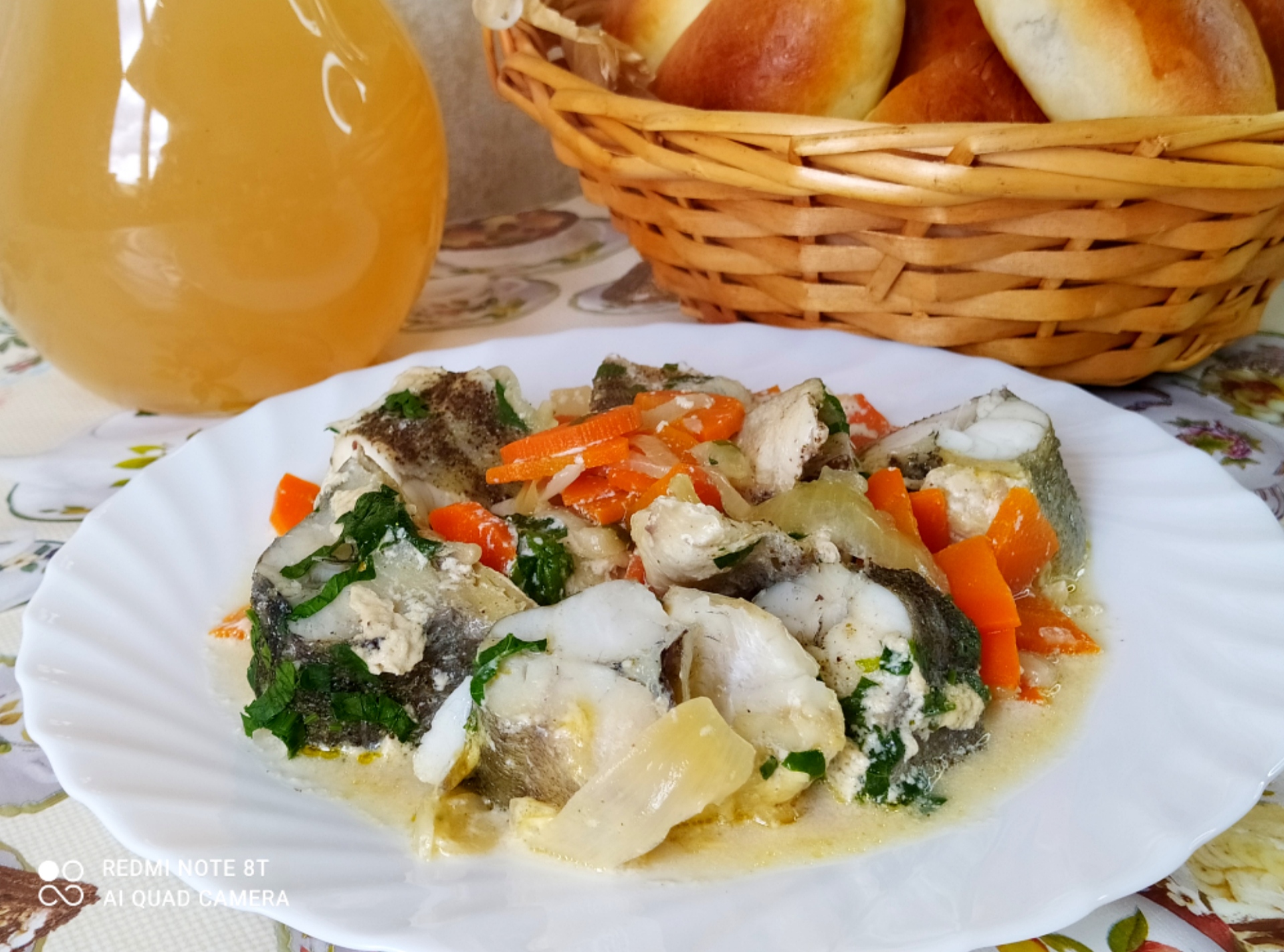 ПИКША тушенная в сливках.