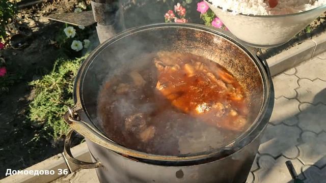 ПЛОВ В КАЗАНЕ НА КОСТРЕ УЗБЕКСКИЙ [ферганский плов] смотреть онлайн