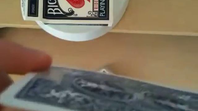 Amazing Card Trick Revealed 33(Jumping Card) смотреть онлайн