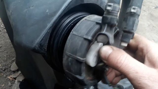 BMW K1200 снятие бензонасоса смотреть онлайн