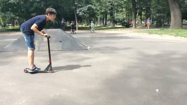 EXTREME SCOOTER, САМОКАТ смотреть онлайн