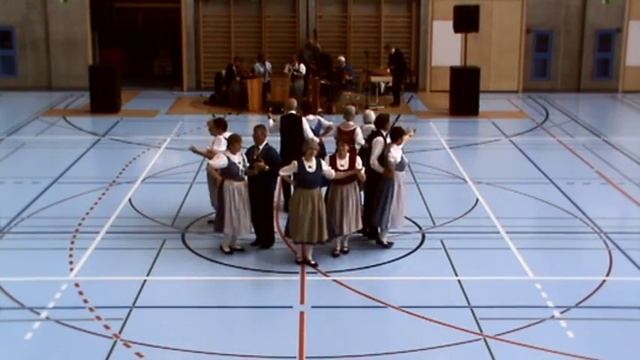 Hinwiler Mazurka смотреть онлайн