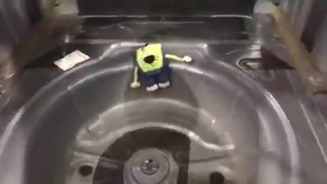 Многие ошибочно полагают, что багажник и двери в Шкода Октавия не нуждается в обработке ШВИ смотреть онлайн