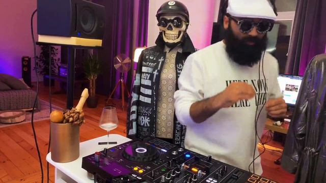 Alisher Sherali @ Pink Moon for Easter In The East (Boomroom.kz) смотреть онлайн