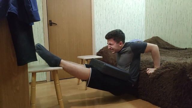 КАК НАКАЧАТЬ РУКИ И СПИНУ // МОЯ ТРЕНИРОВКА РУК И СПИНЫ смотреть онлайн