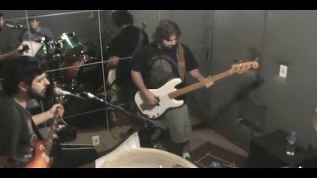 Nirvana Cover - Love Buzz смотреть онлайн