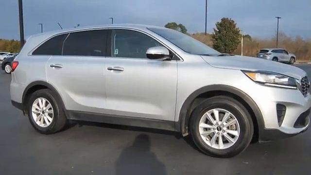 2020 Kia Sorento LX Used 37165B смотреть онлайн