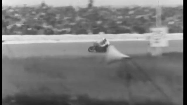 24/06/1972 assen . the dutch TT . agostini wins the 500cc смотреть онлайн