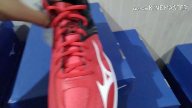 Sepatu Volley Mizuno Thunder Blade 2 MID Original Red смотреть онлайн