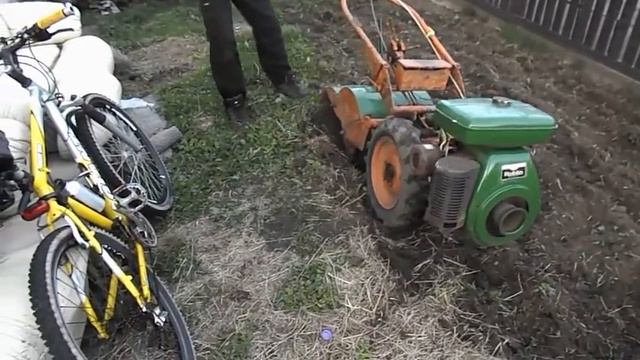 HOWARD Gem with Robin/Subaru EY33 engine. Unstoppable monster смотреть онлайн