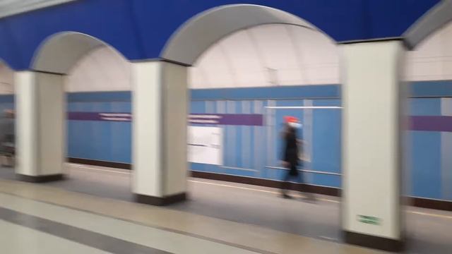 Метро Санкт-Петербурга. Станция Комендантский Проспект и Номерной смотреть онлайн