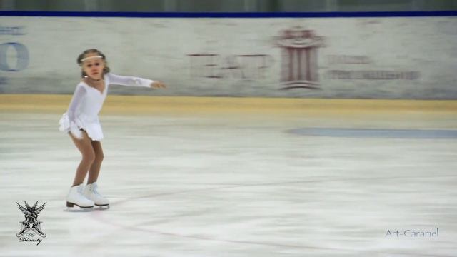 Фигурное катание Полина Домнина СДЮСШОР №1 Московского р-на смотреть онлайн