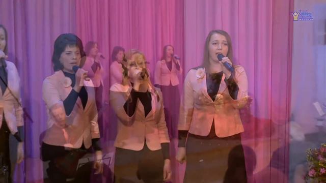 "Когда Земля встречается с Луною" смотреть онлайн