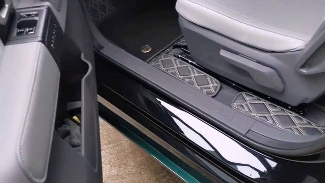 ALL New 2022 Baojun KiWi EV Walkaround смотреть онлайн