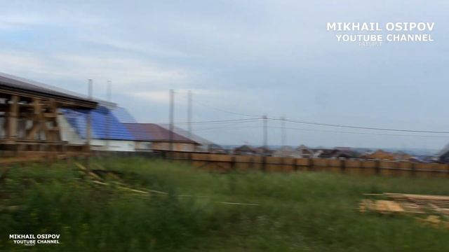 Монтаж торцевых планок, конька своими руками. Подготовка чернового пола. СТРОЮ ДОМ В ОДИНОЧКУ смотреть онлайн