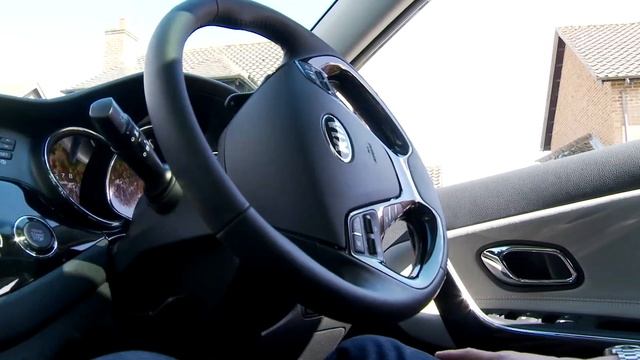 2013 Kia Cee'd Hatchback смотреть онлайн