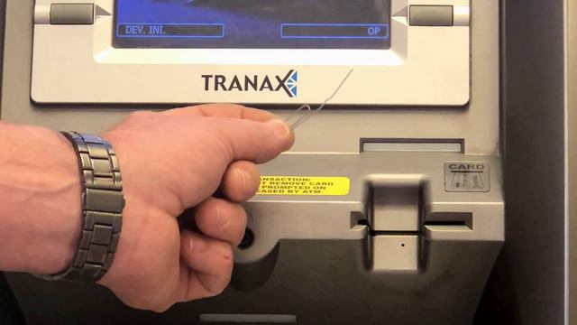 Card stuck in ATM? How to get your card un-stuck from a GenMega, Hantle or Tranax ATM card reader. смотреть онлайн