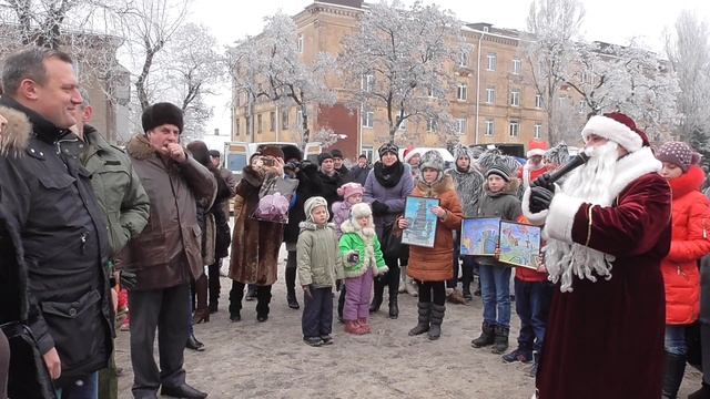 В Ленинском районе Донецка проходит ярмарка смотреть онлайн