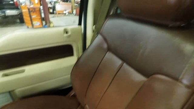 2014 Metallic White Ford F150 King Ranch 4x4 SLT5052 Motor Inn Auto Group смотреть онлайн