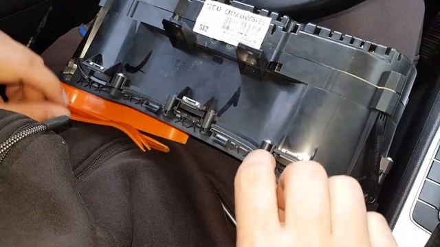 Как снять приборную панель Volkswagen Passat NMS