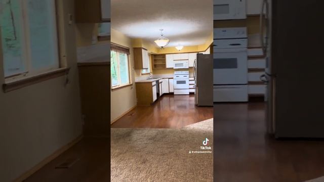 What $410,000 Gets You in Longview, WA смотреть онлайн
