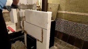 Портал банной печи из пеноблоков... Кладу отделочный камень...