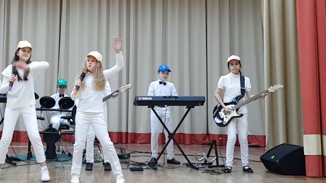 ВИА "Смайл". "Бродячие артисты". смотреть онлайн