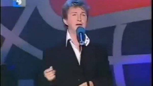 СНЕГ КРУЖИТСЯ ЛЕТАЕТ   ЮРИЙ ПЕТЕРСОН