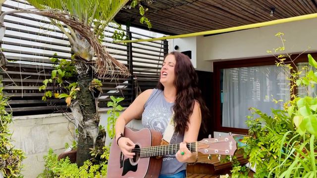 She Just Can’t Help But Shine ✨ (Gone Gone Beyond acoustic cover) - Brianna Grace 🦋 смотреть онлайн